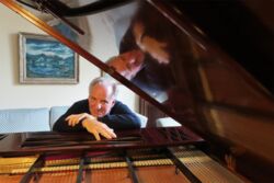 Pianist: Mathias Weber